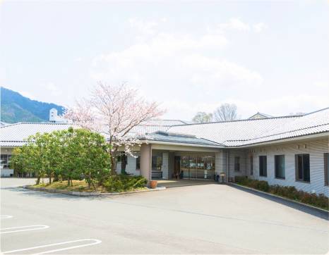 亀岡園の外観写真